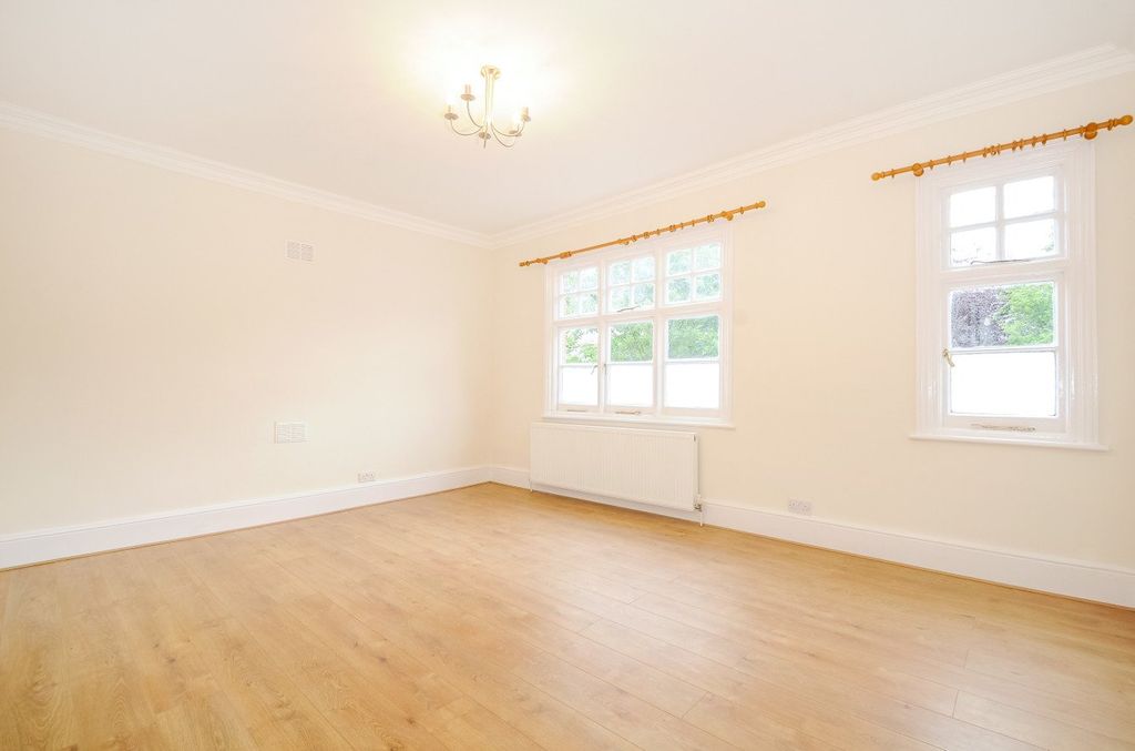 Property photo 1 of 5 Picture No. 06