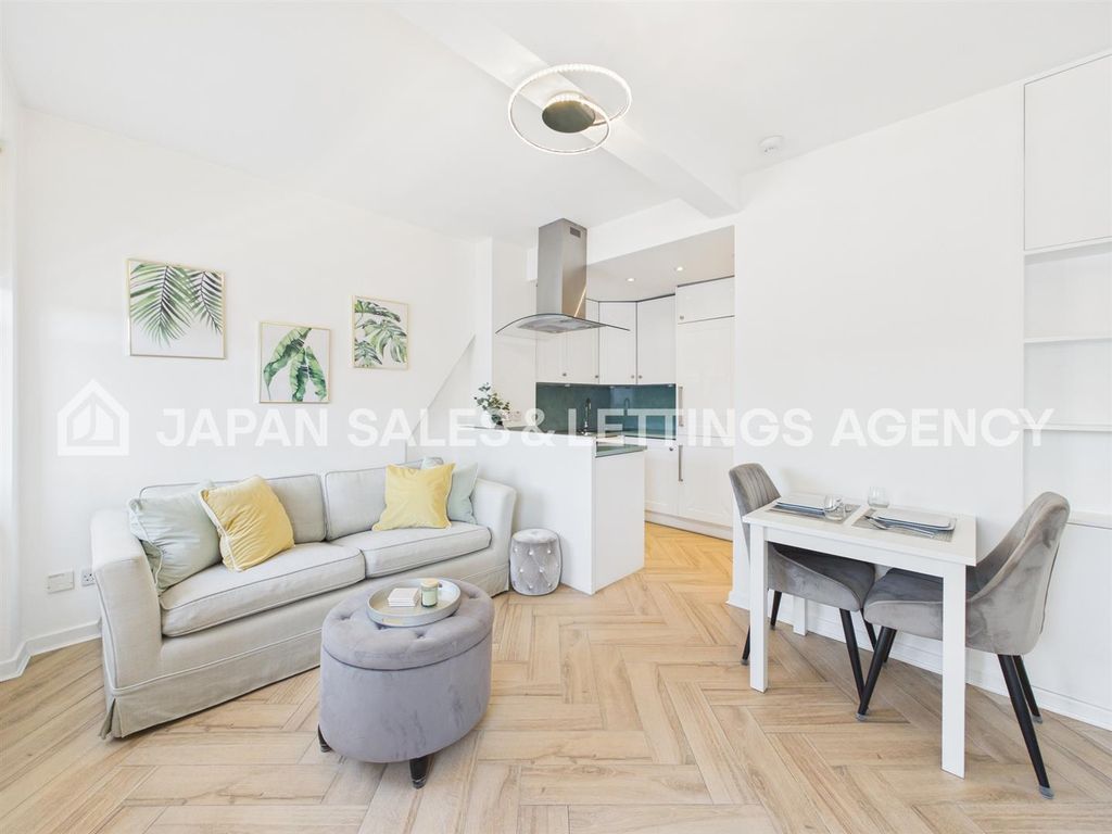 Property photo 2 of 6 Cam04401G0-Pr0116-Still006.Jpg