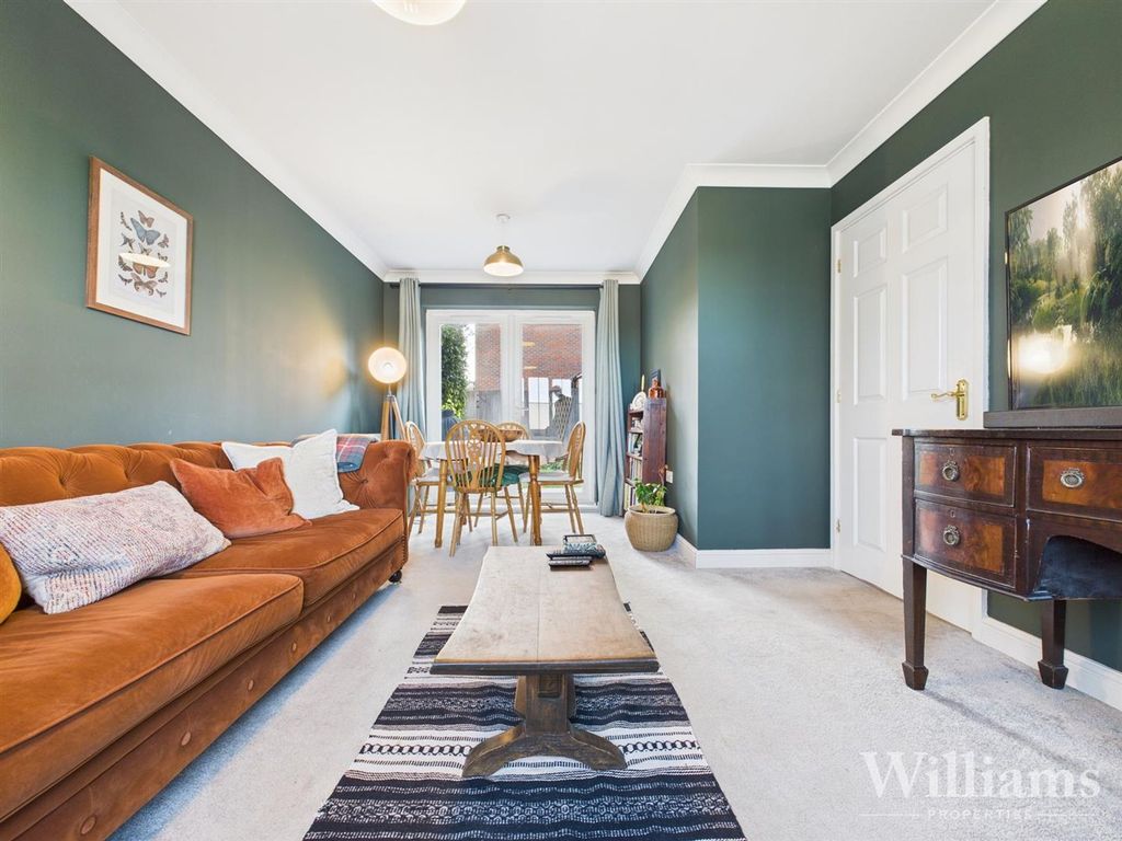 Property photo 3 of 18 Cam02861G0-Pr0511-Still013.Jpg