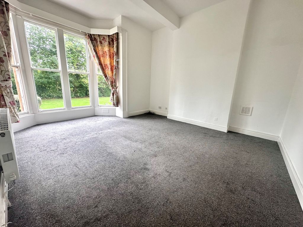 Property photo 2 of 11 Image
