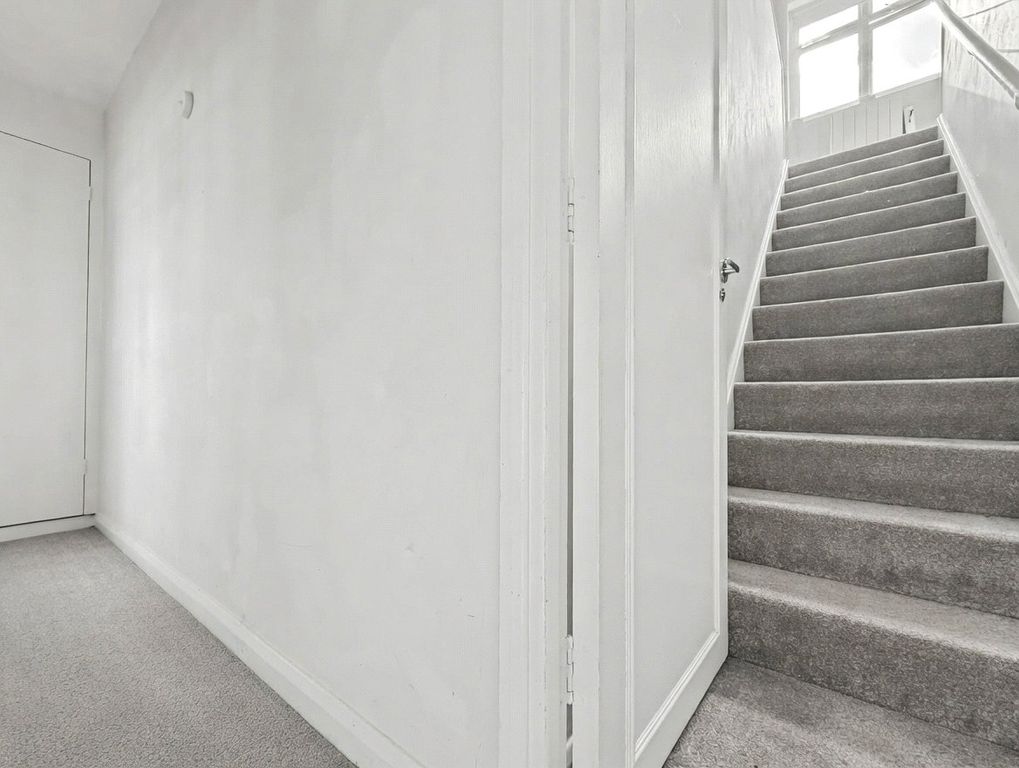 Property photo 2 of 6 Picture No. 04