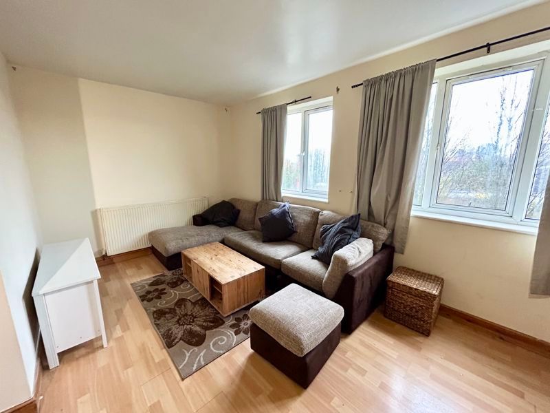 Property photo 3 of 11 Photo 16