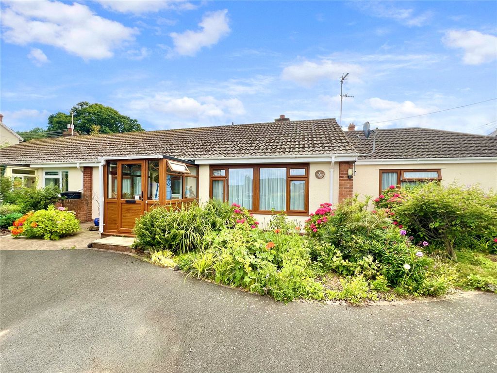 Property photo 1 of 19 Picture No. 02