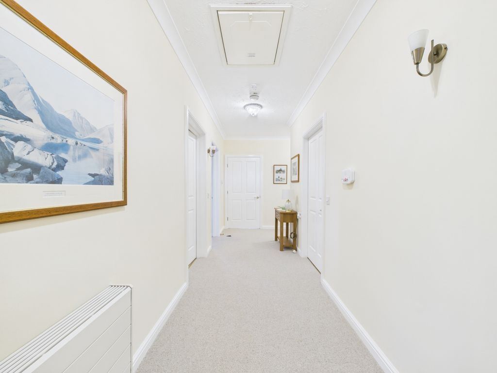 Property photo 3 of 18 Cam02386G0-Pr0153-Still020