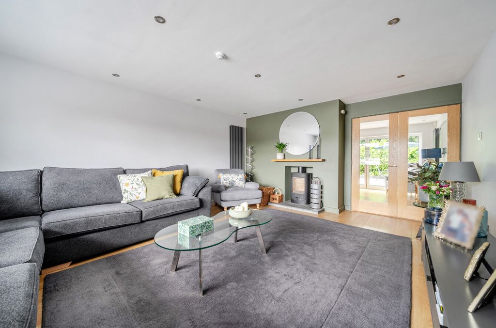 Property photo 3 of 16 1459968-6-6A189ee...
