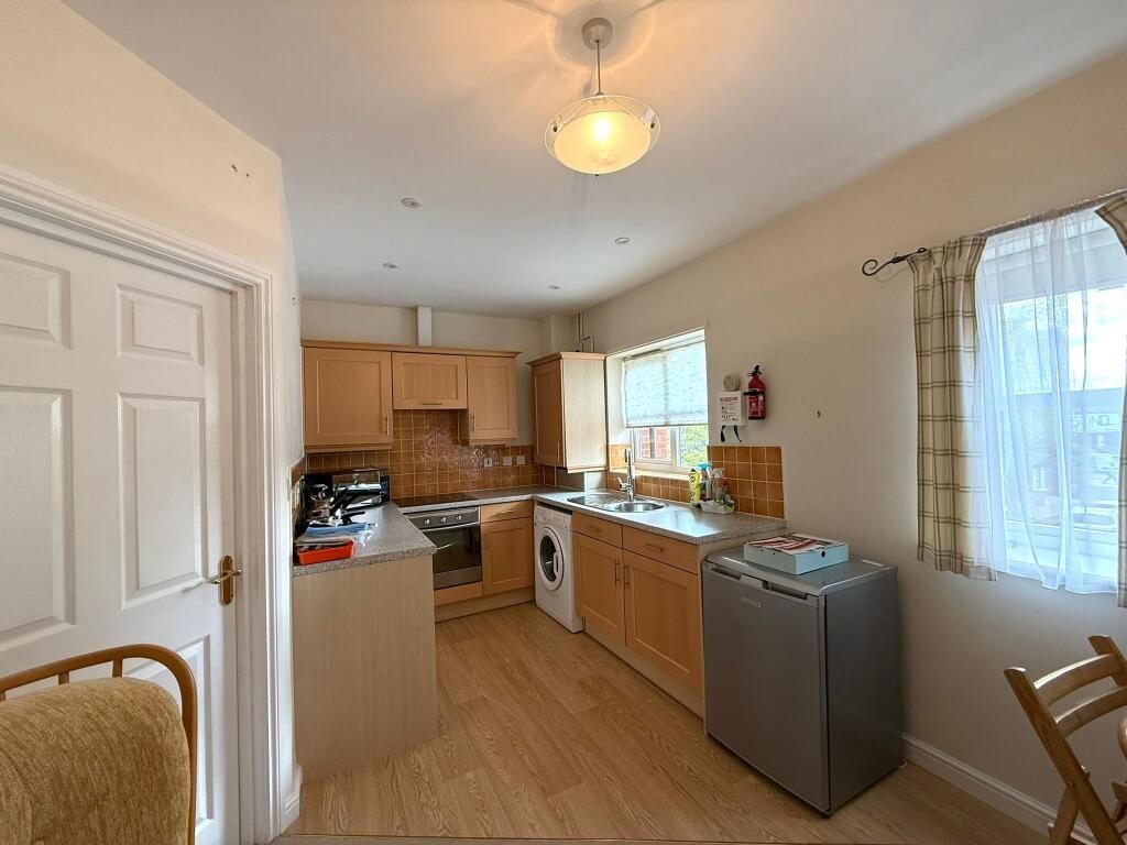 Property photo 2 of 5
