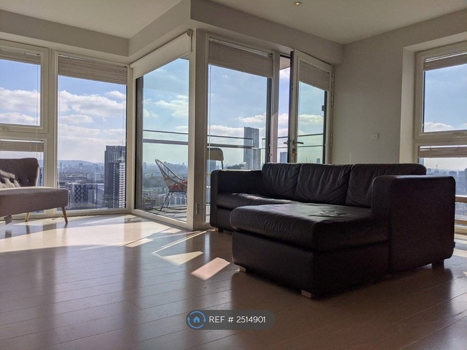 Property photo 1 of 21 (Stock Furnishing, Display Only)
