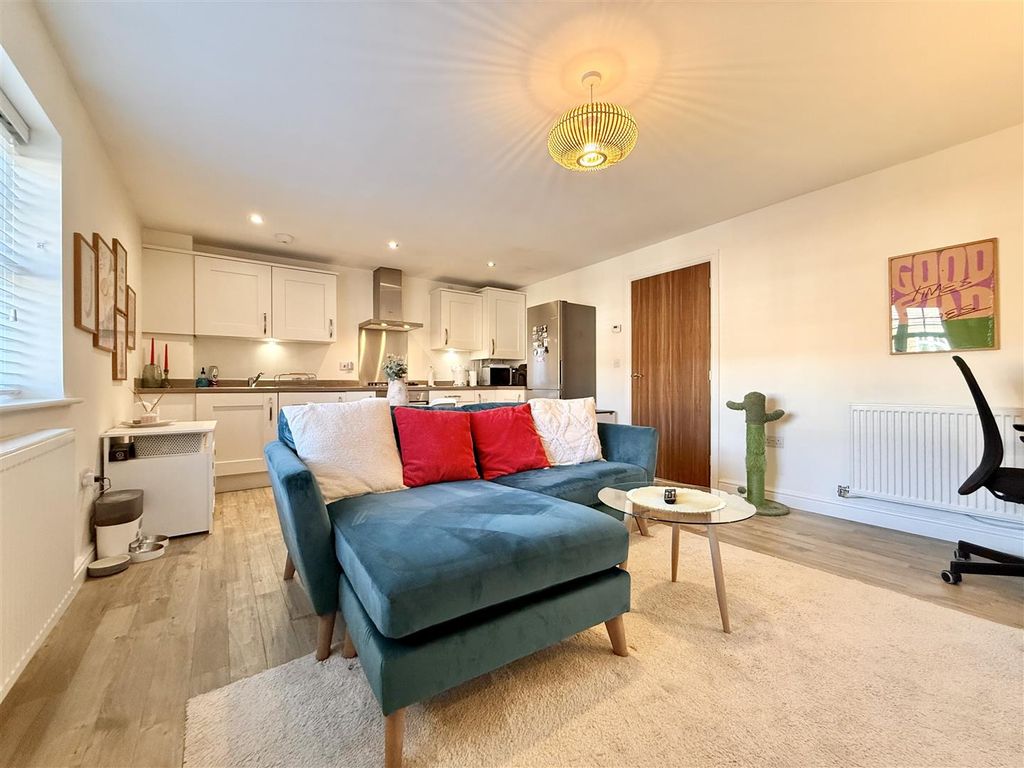 Property photo 3 of 16 3