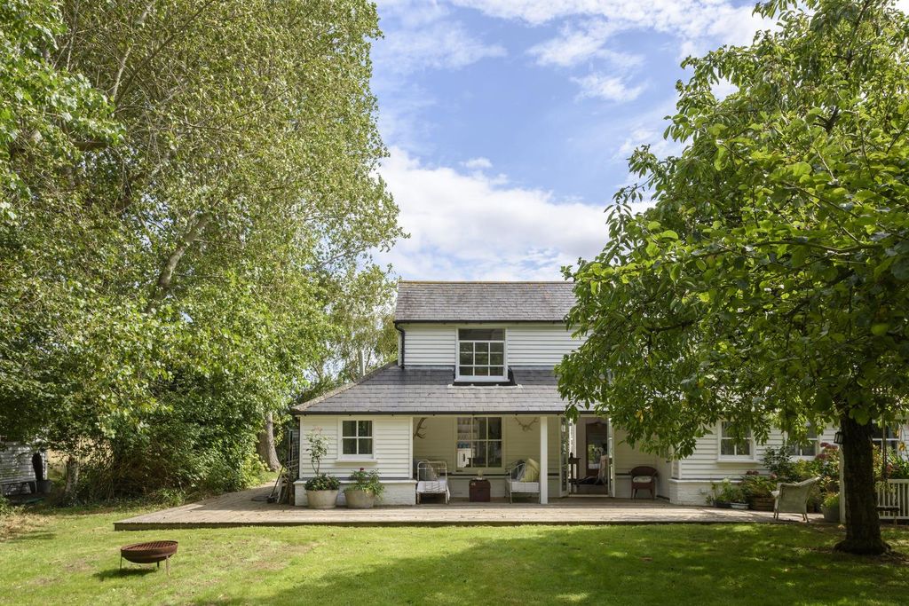 Property photo 1 of 33