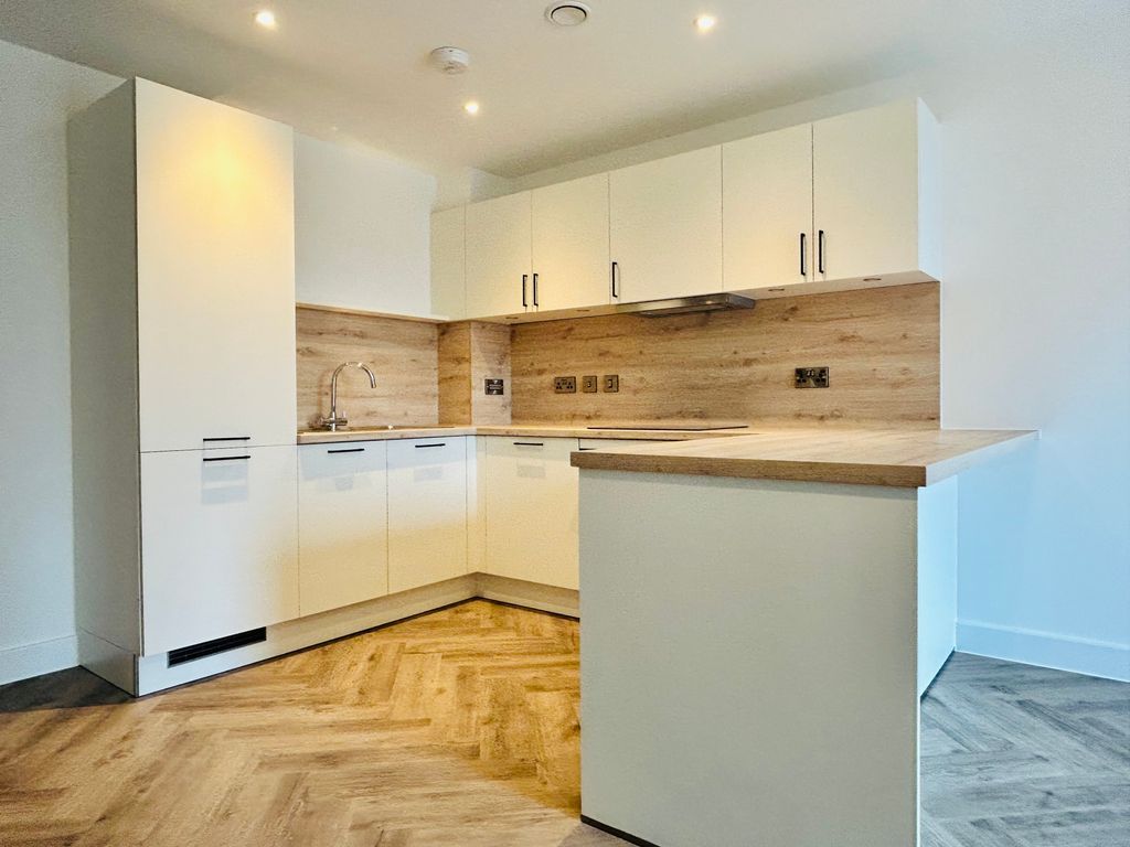 Property photo 1 of 5 Kitchen