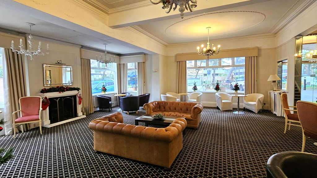 Property photo 2 of 11 20251212_102041E.Jpg