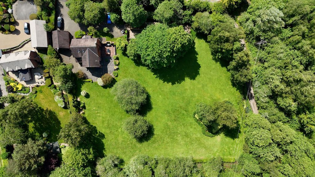 Property photo 3 of 47
