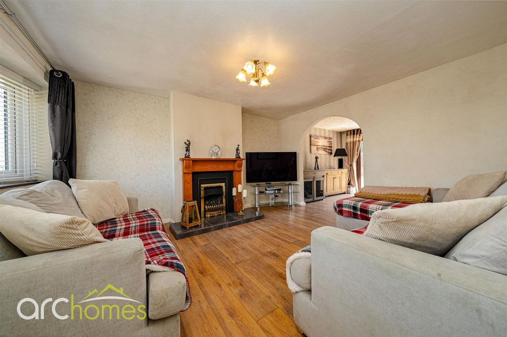 Property photo 2 of 22 Calder-13.Jpg