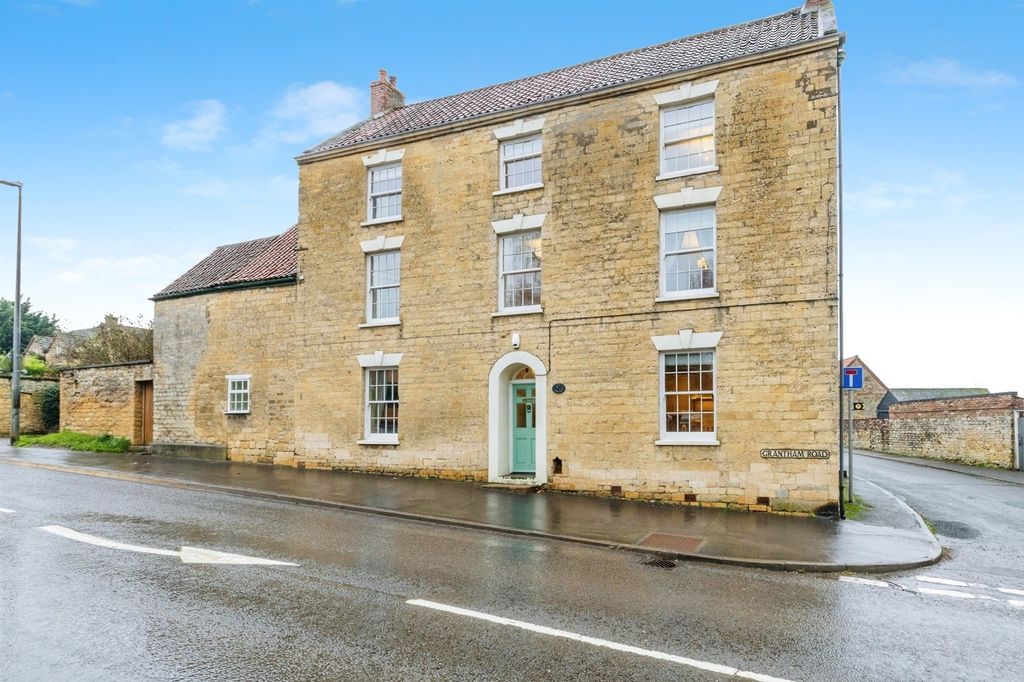 Property photo 1 of 21