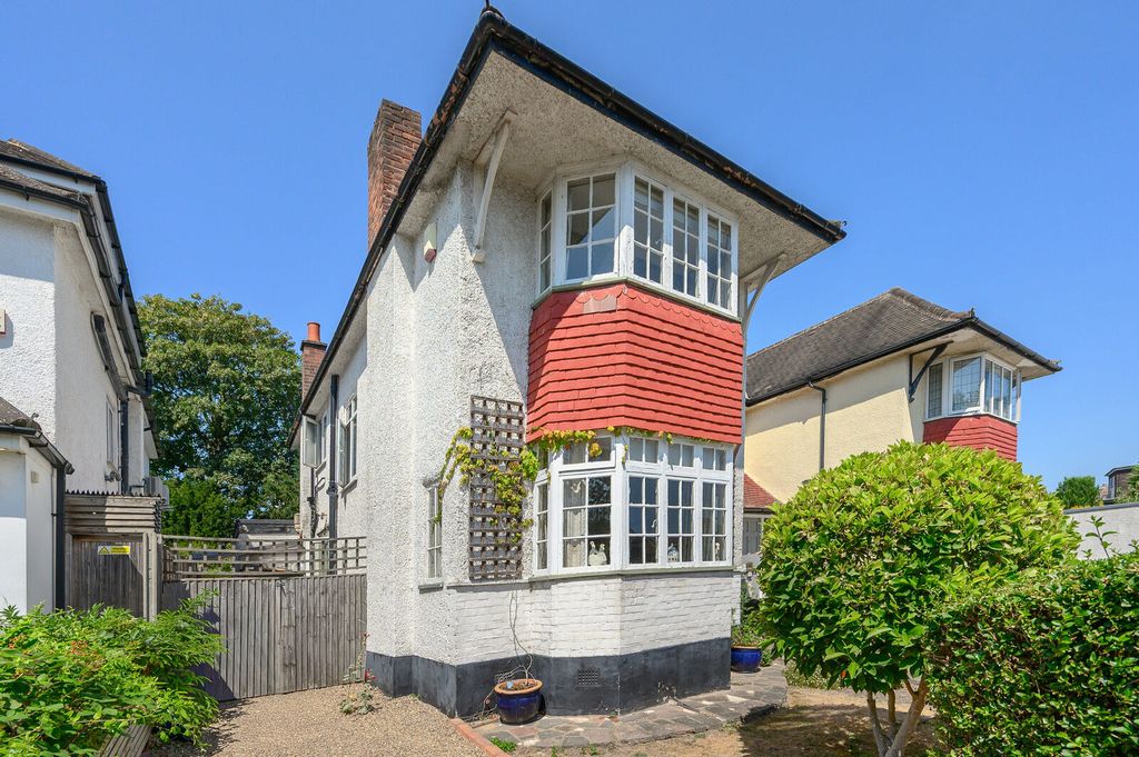 Property photo 1 of 16