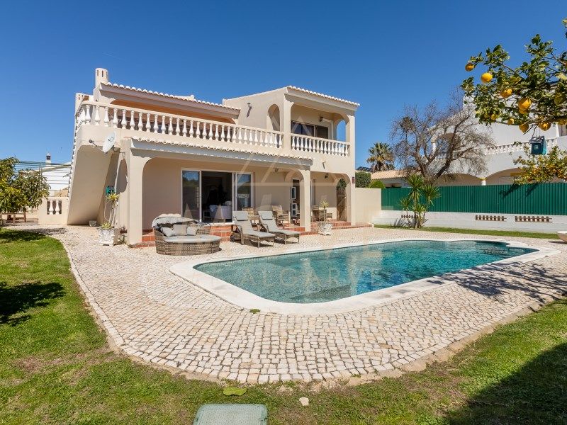 Property photo 2 of 45