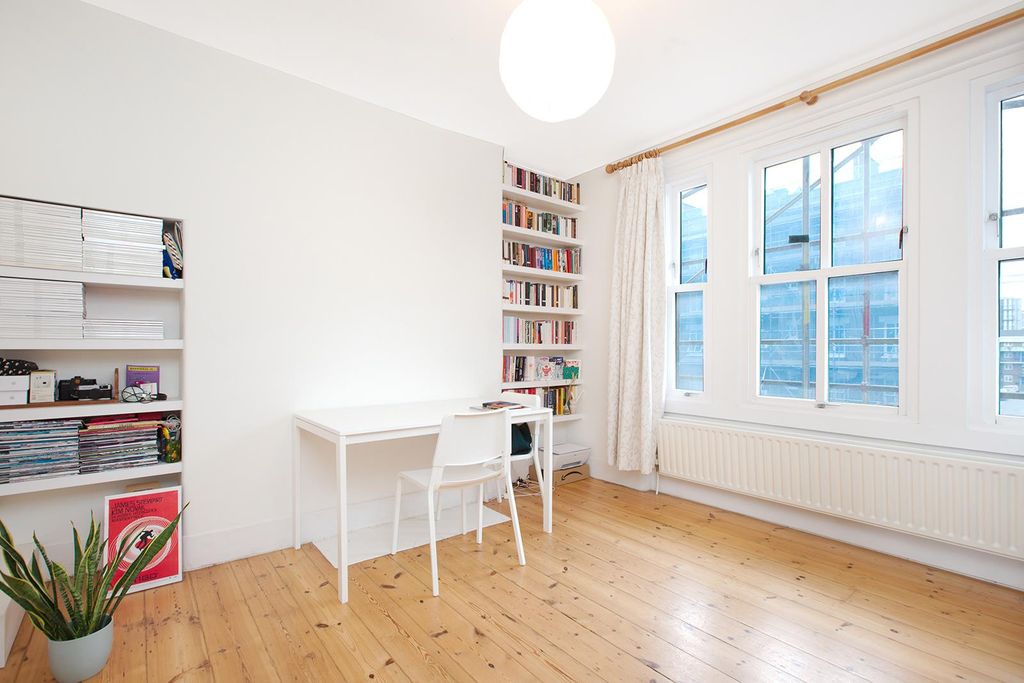 Property photo 2 of 12