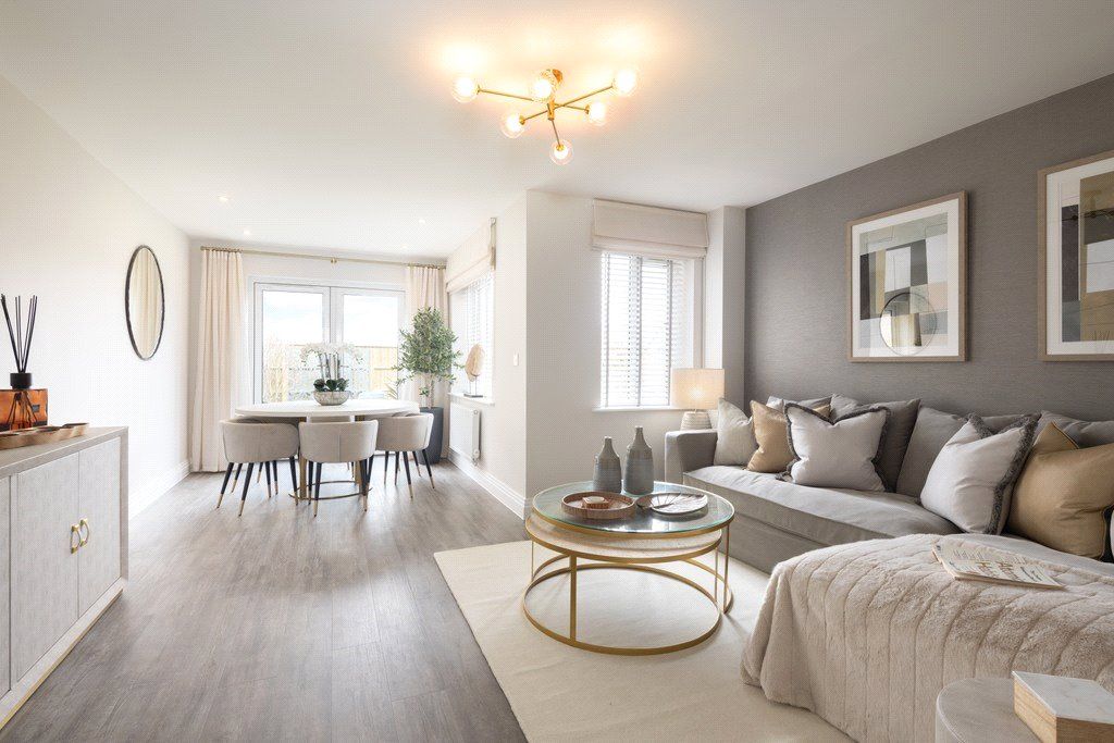 Property photo 1 of 13 Living/Family Room