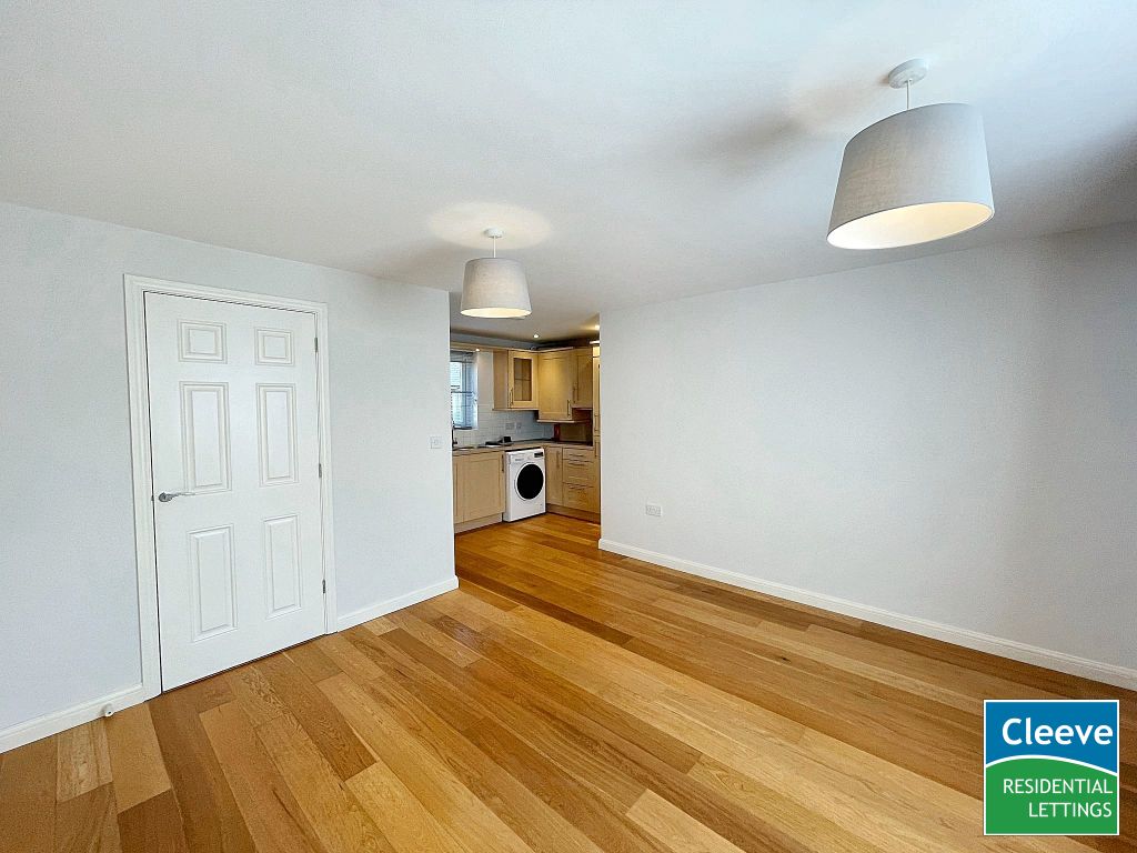 Property photo 2 of 9 Dbe720A2-Ae35-4F83-B335-d037d0F48112