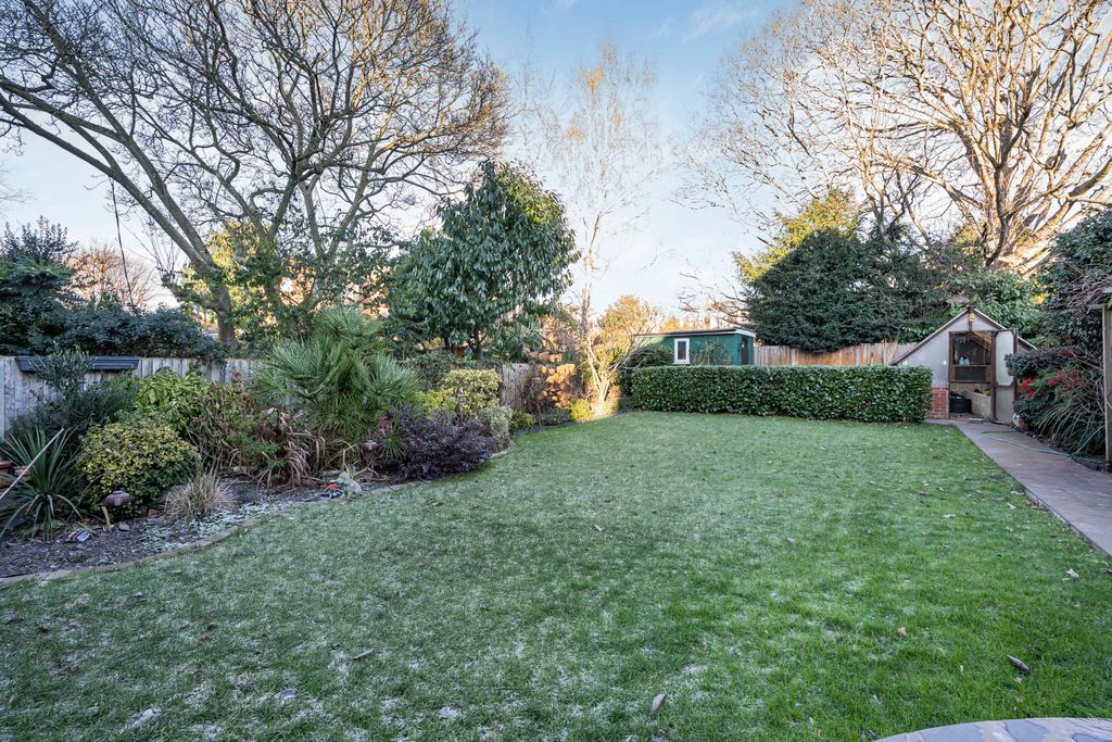 Additional image 34 of 5 bed semi-detached house for saleDryden Road, Enfield EN1
