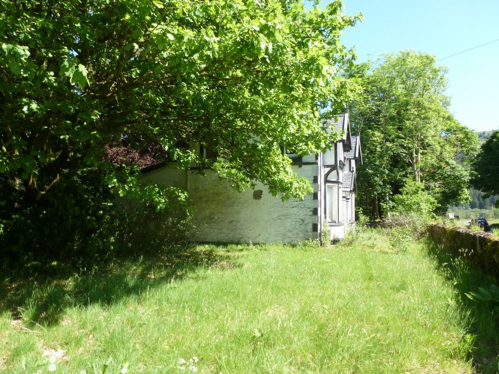 Property photo 3 of 8