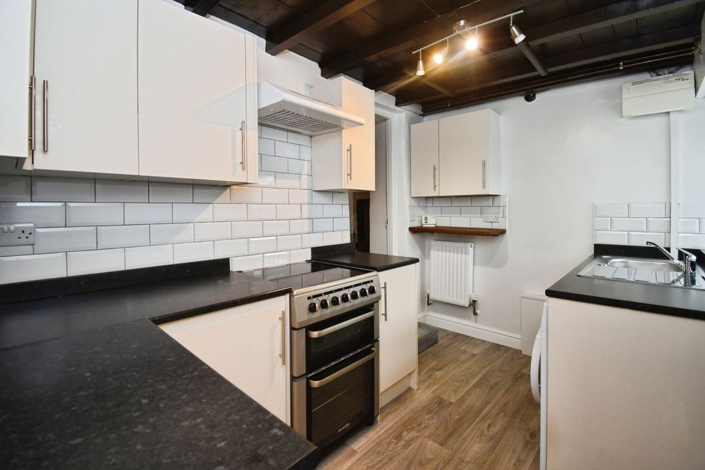 Property photo 3 of 9 Pbox-Img.Jpg