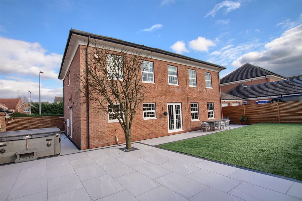 Property photo 2 of 19 Za2.Jpg