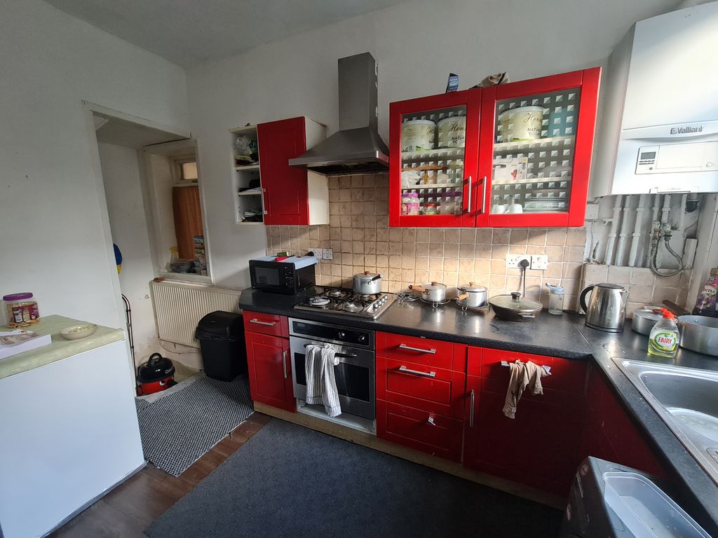 Property photo 3 of 6