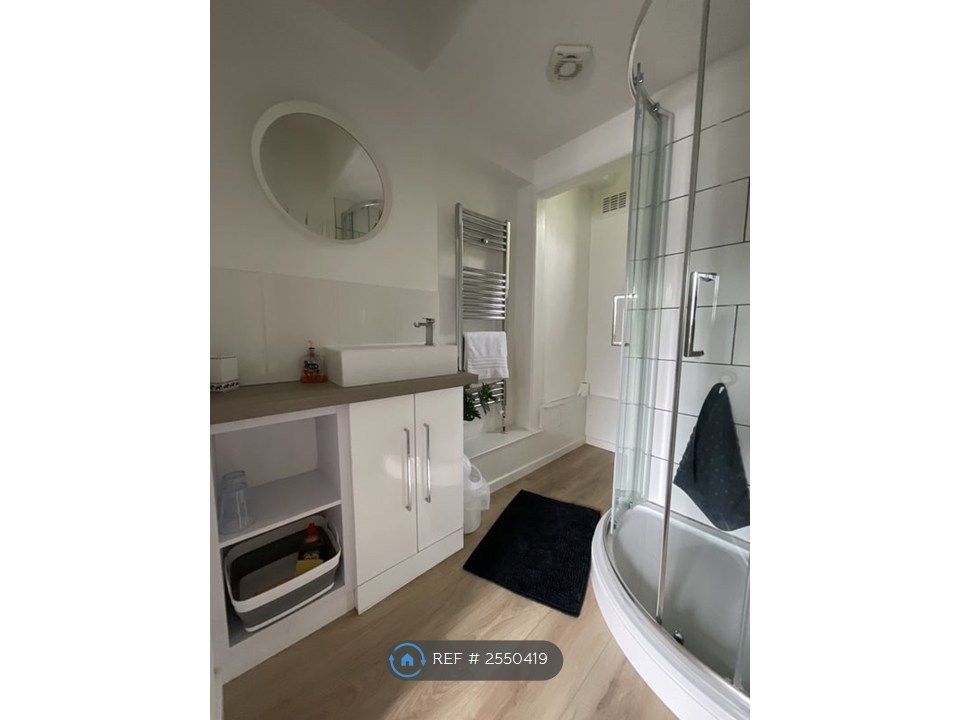 Property photo 2 of 3