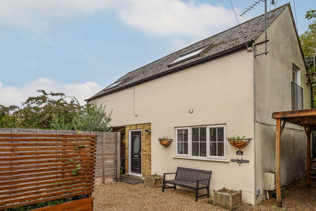 Property photo 2 of 10 Picture No. 12