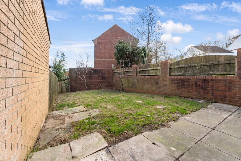 Property photo 3 of 10