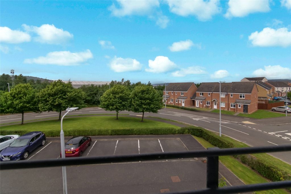 Additional image 13 of 4 bed terraced house for saleInchgreen Gardens, Greenock, Inverclyde PA15