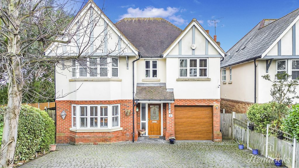 Property photo 1 of 39