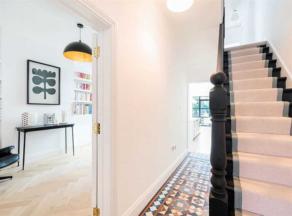 Property photo 2 of 24 19186129 (38).Jpg