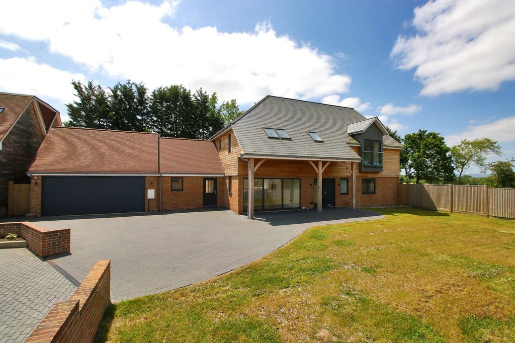 Property photo 1 of 22
