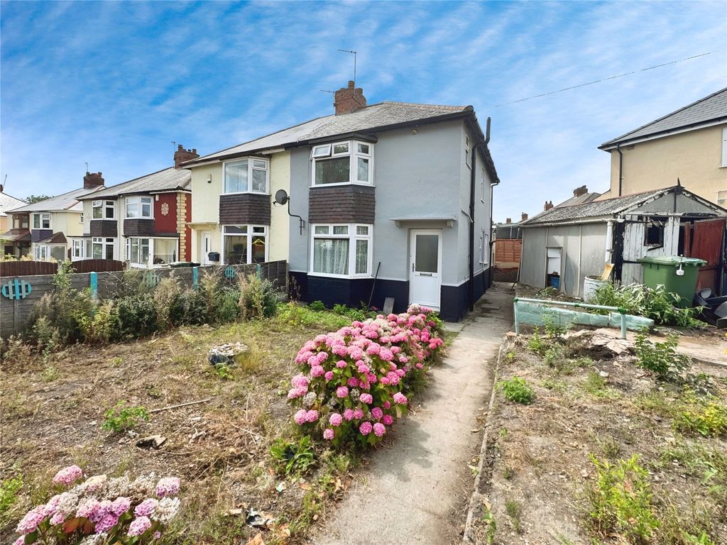 Property photo 1 of 11 External