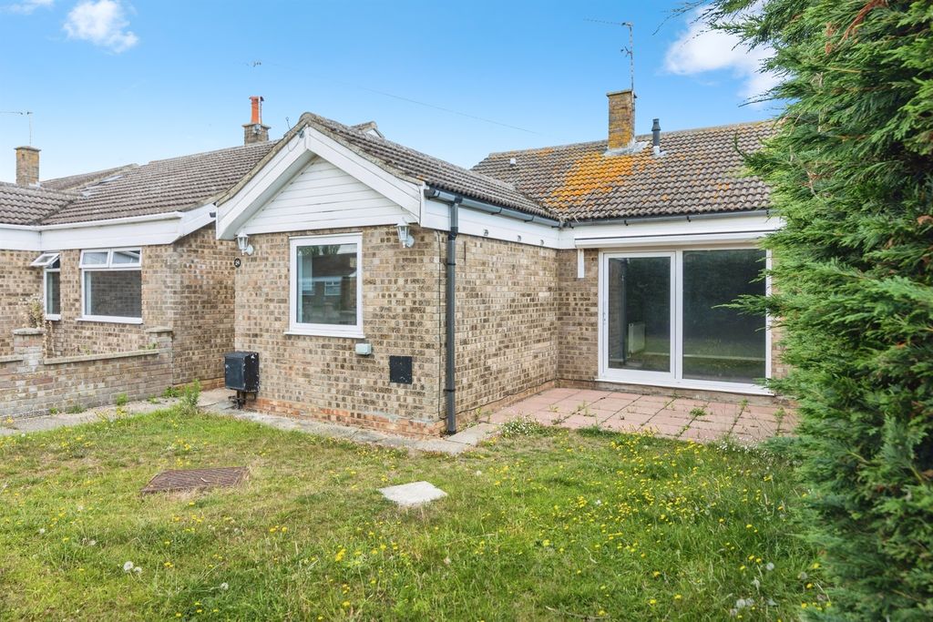 Property photo 2 of 13