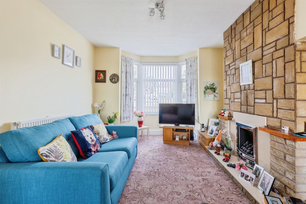 Property photo 2 of 11