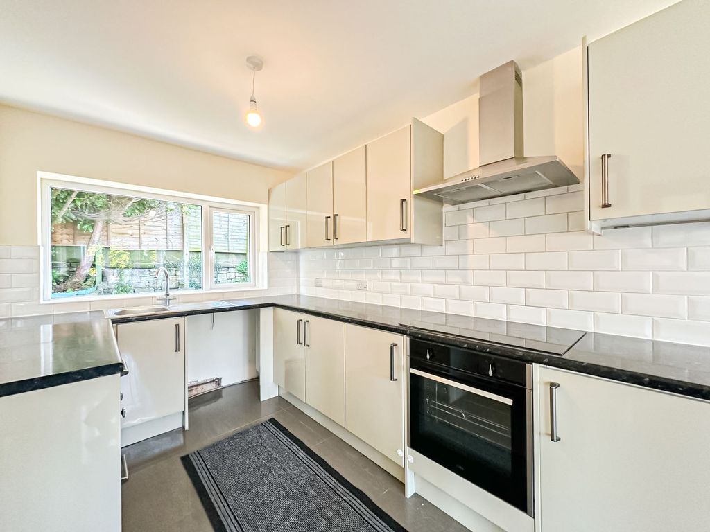 Property photo 2 of 16 Photo 9