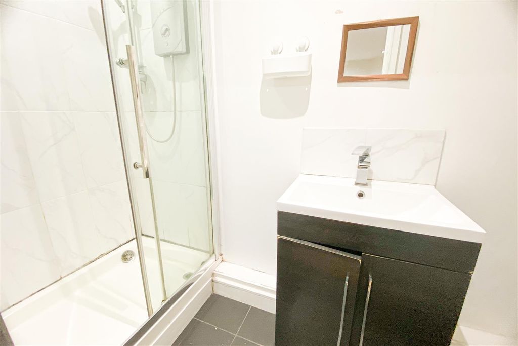 Property photo 2 of 7 Four.Jpg