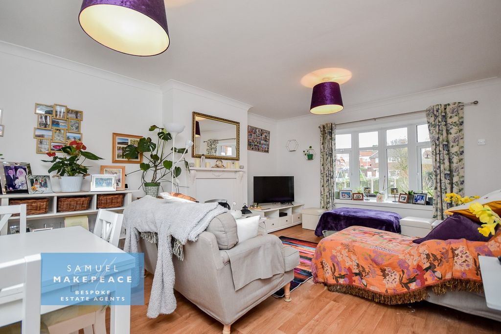 Property photo 3 of 22 Gallery