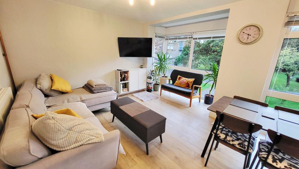 Property photo 1 of 9 Image