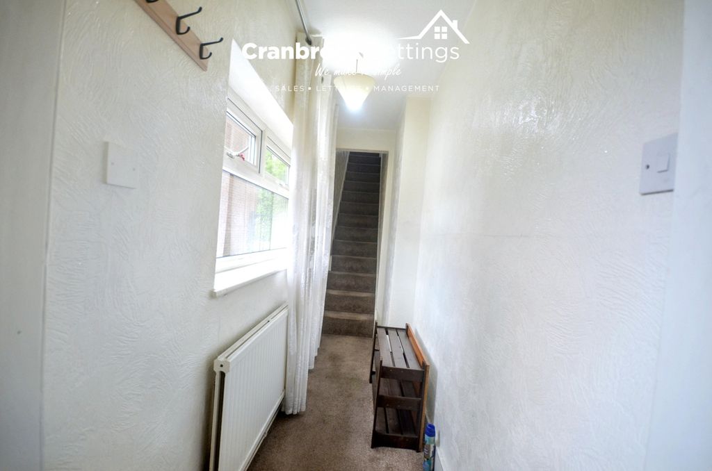 Property photo 3 of 8 Gallery