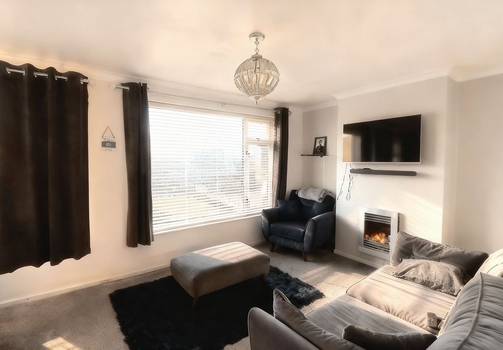 Property photo 2 of 16 0122(2)