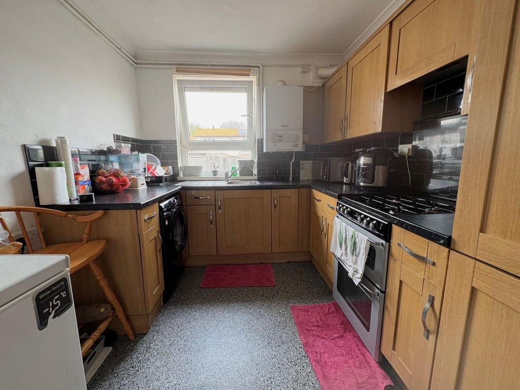 Property photo 3 of 11 3.Jpg