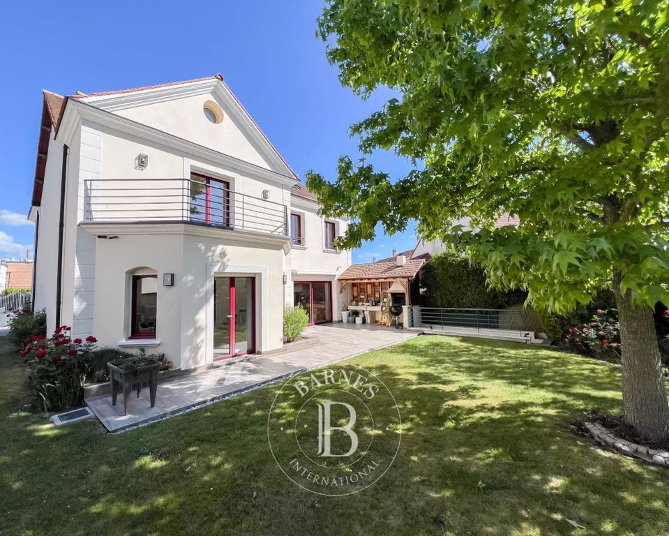 Property photo 1 of 20