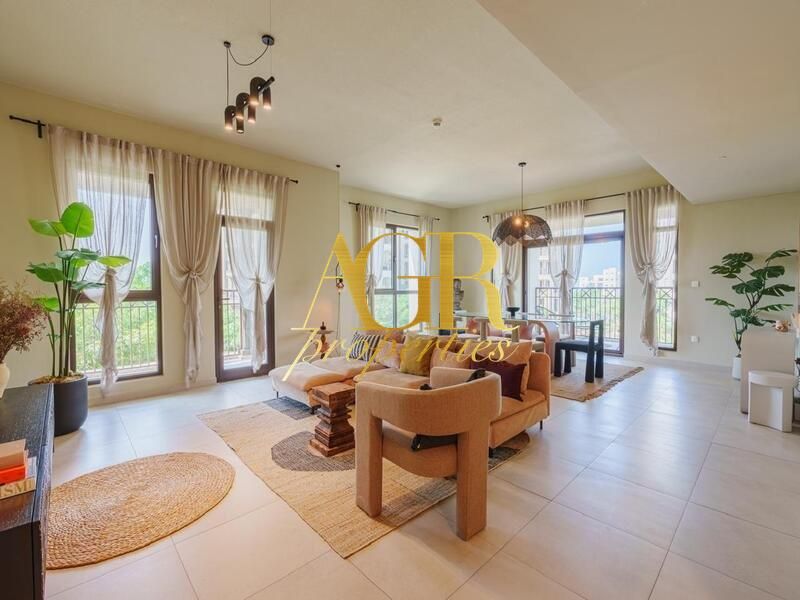 Property photo 2 of 50