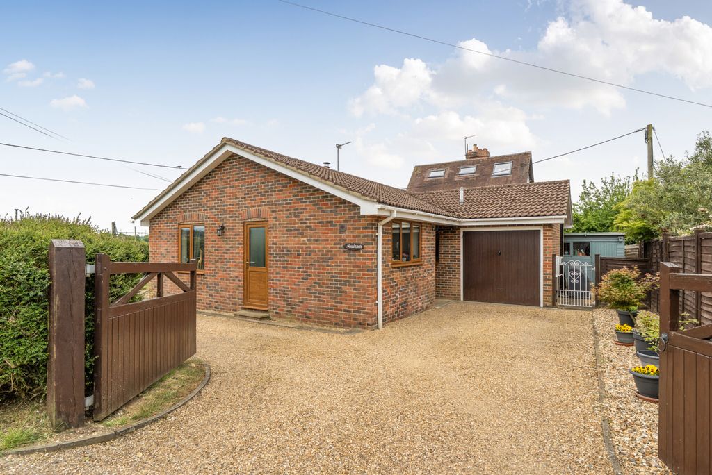 Property photo 1 of 15 1457114-1-6A037Eb...