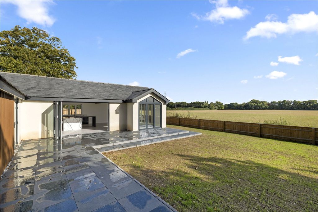 Property photo 3 of 29 Picture No. 98