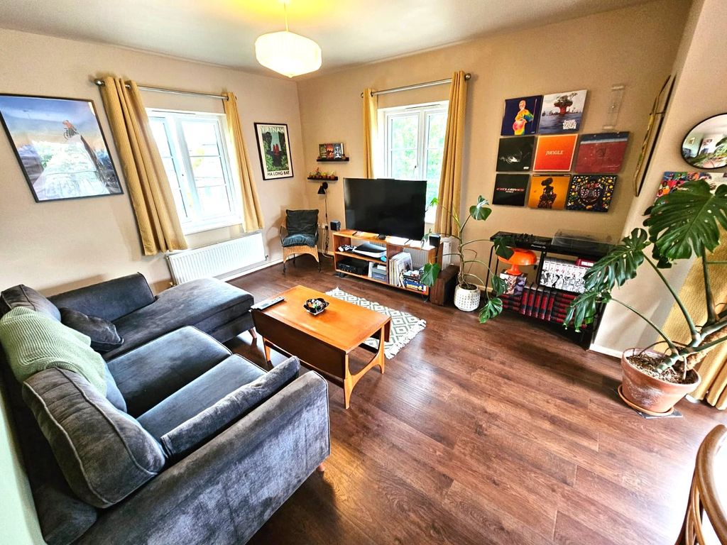 Property photo 2 of 11 Picture No. 05